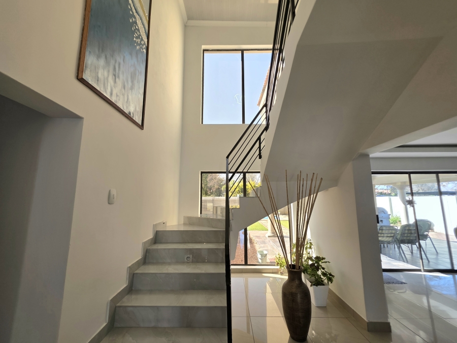 4 Bedroom Property for Sale in Flamingo Park Free State